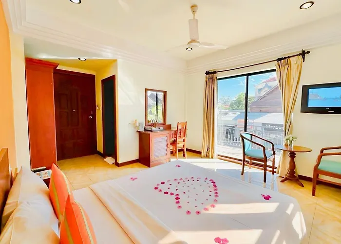 Hotel Vplus