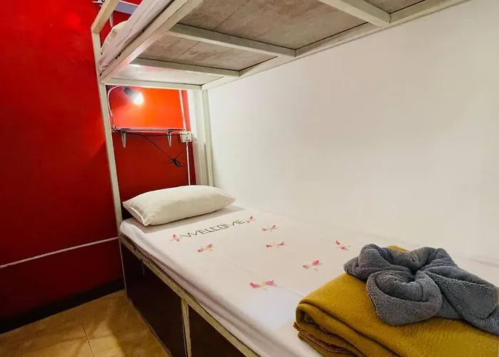 Vplus Hotel